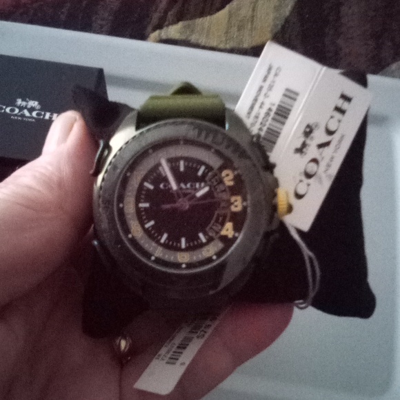 Coach Watch - Picture 2 of 4